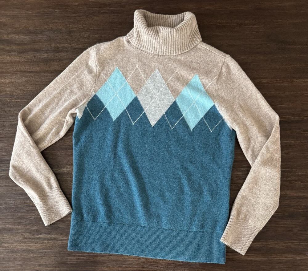 Lands End 100% Cashmere Sweater XS Beige Blue Turtleneck Argyle